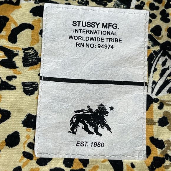Stussy Shirt Men Small Short Sleeve Button Leopard Animal Print - Picture 8 of 16